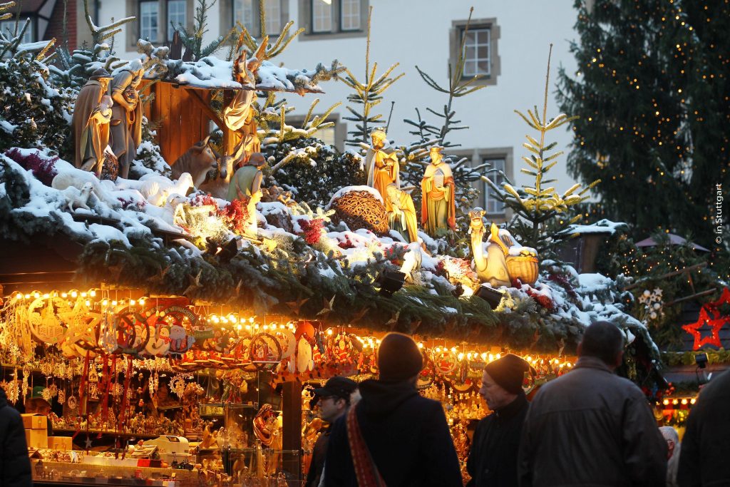Standdeko auf dem Stuttgarter Weihnachtsmarkt