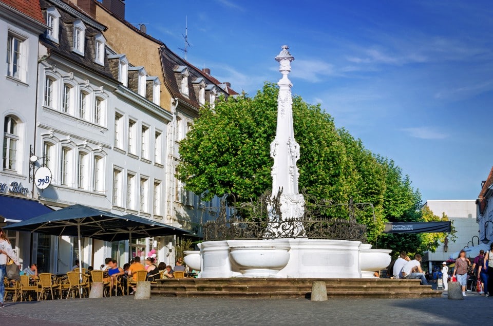 Saarbrücken (Saarland) Brunnen am St. Johanner Markt