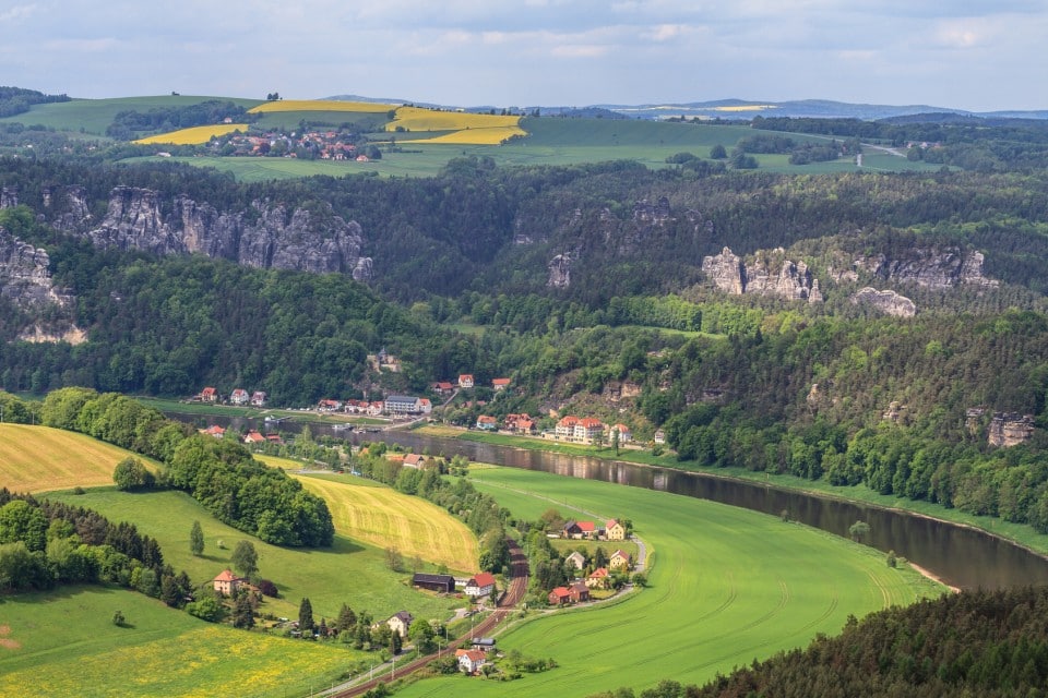 Blick auf Rathen in der Sächsischen Schweiz