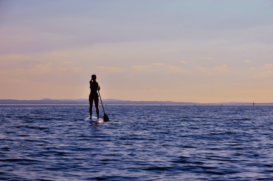 Stand up paddling (SUP)