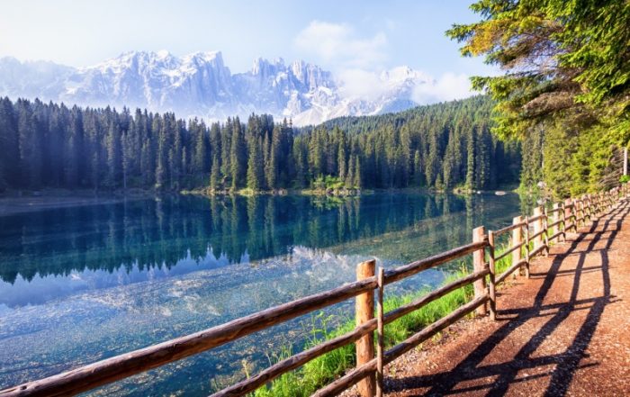 Wanderweg am Karer See