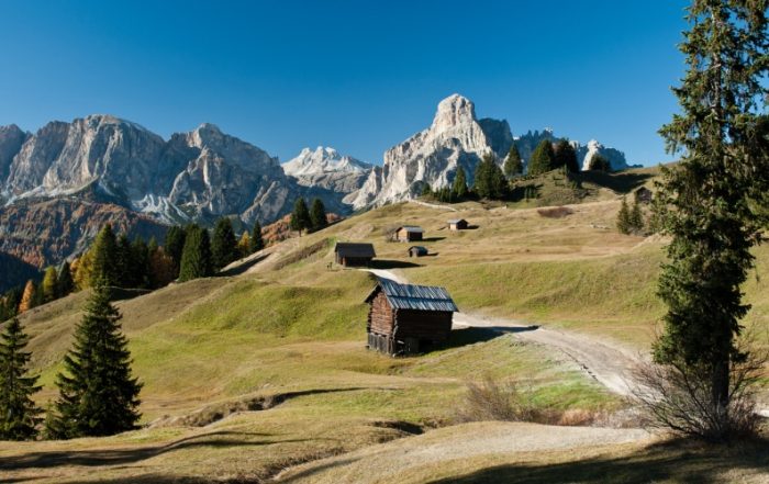 Blick von der Pralongia auf Sassongher und Sellastock