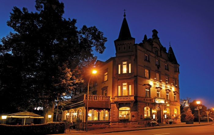 Außenaufnahme Krimihotel
