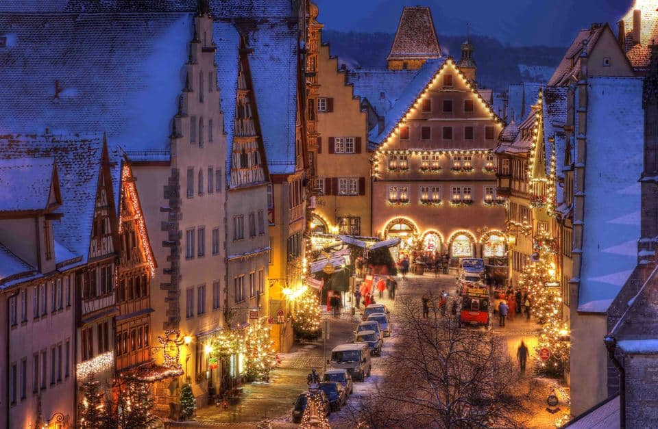 Die mittelalterlichen Gassen von Rothenburg zur Weihnachtszeit - Rothenburger Reiterlesmarkt