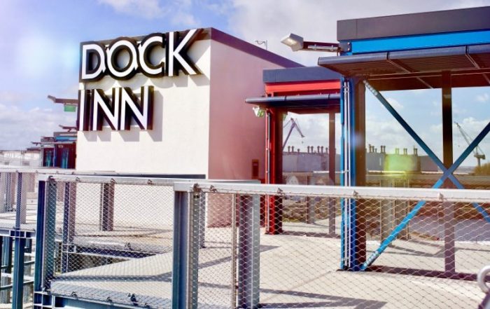 Außenansicht Hotel Dock-Inn