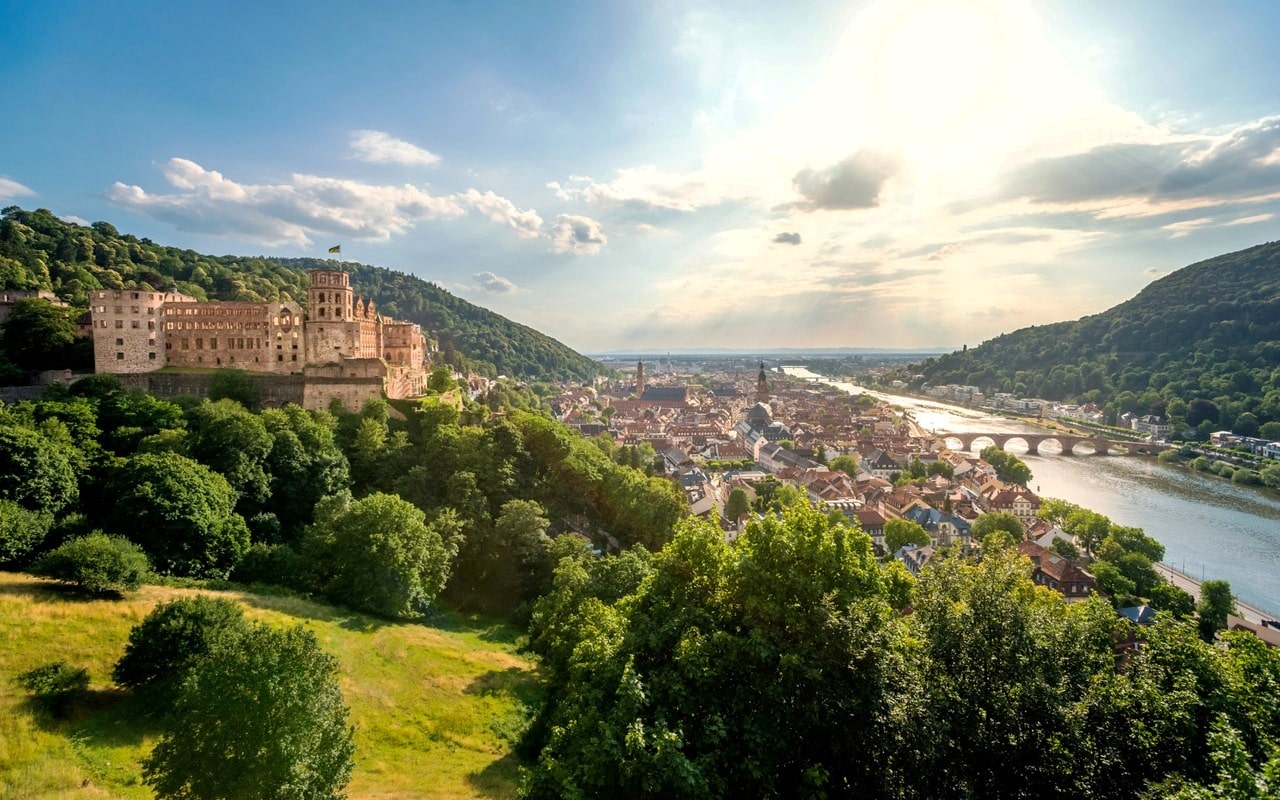 Blick über Heidelberg am Neckar in der Region Rhein-Neckar - © pure-life-pictures- fotolia.com