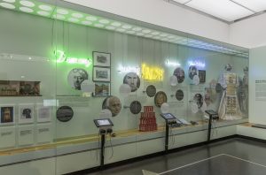 Blick in den Raum "Erinnern - Denken - Lernen" Hygiene-Museum Dresden