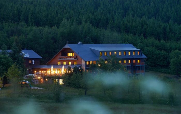 Appartementhotel Jens Weissflog abends