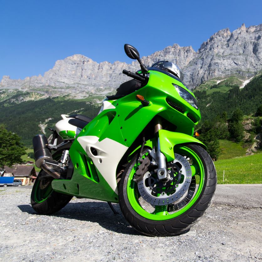 Motorrad in der Landschaft
