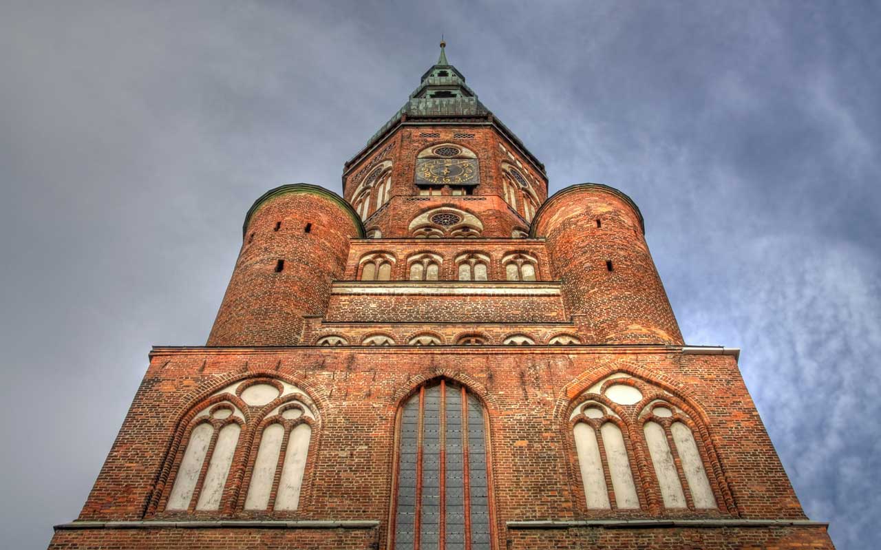 Dom St. Nikolai, Greifswald - Östlicher Backstein-Rundweg