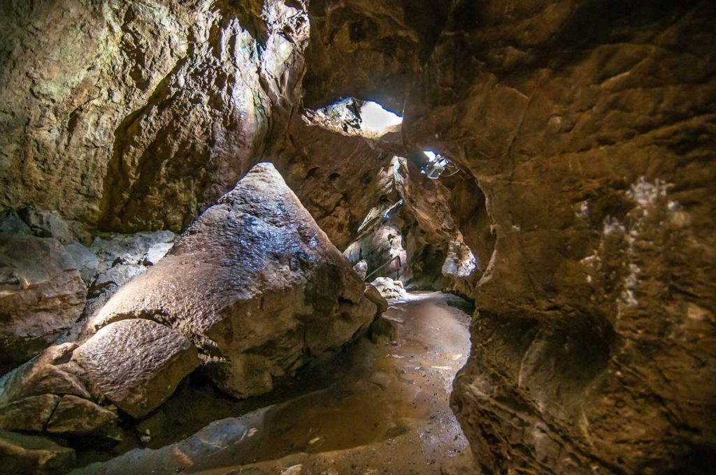Der Große Stalagmit in der Iberger Tropfsteinhöhle - Höhlen und Schaubergwerke