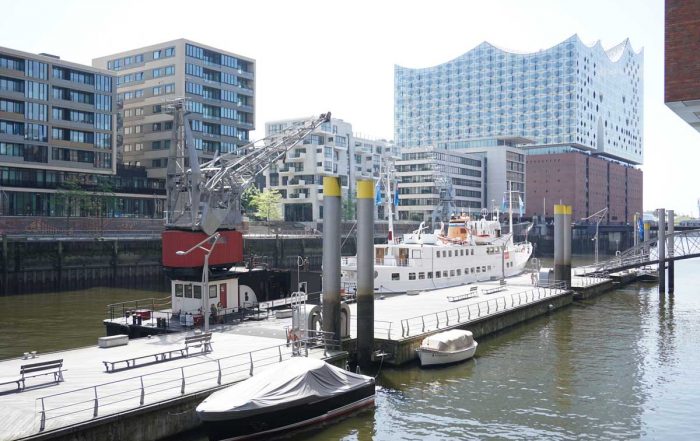 Floatel Hafenkran Hamburg