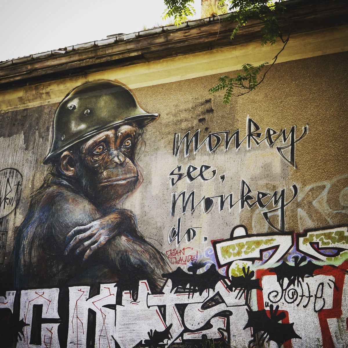 Monkey see, monkey do - Streetart Berlin