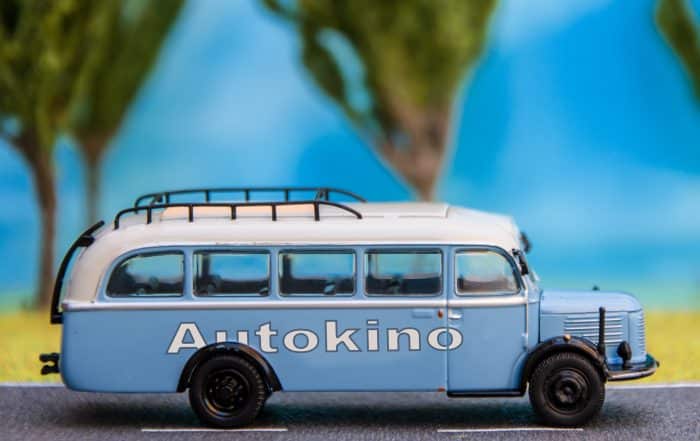 Autokinobus