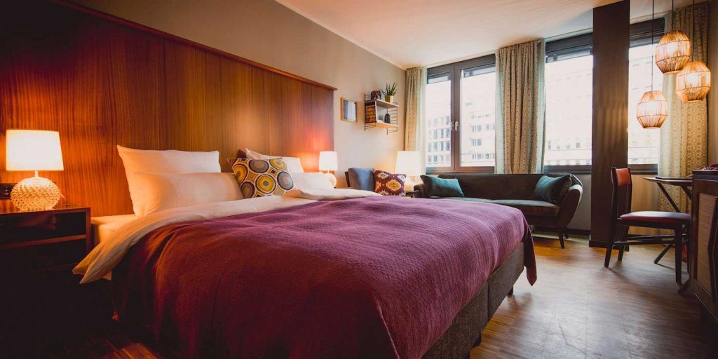 Zimmer im HENRI Hotel Düsseldorf - Themenhotels zum Staunen