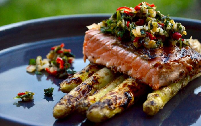 Spargel mit Lachs-Topping - Spargelzeit