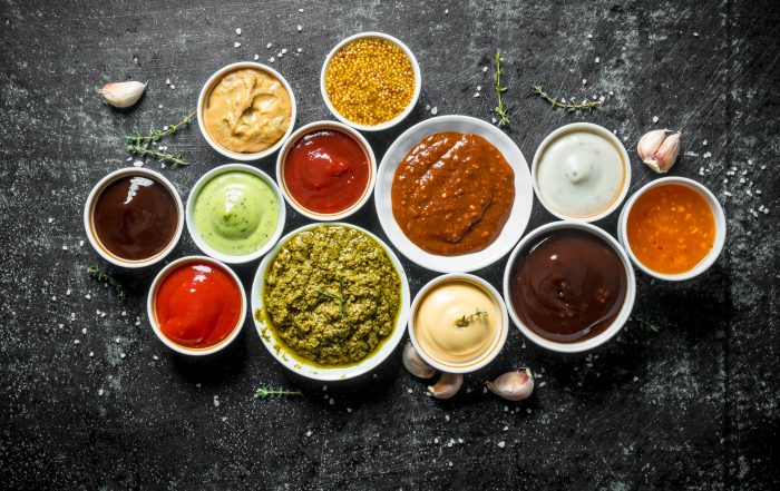 verschiedene Dips und Saucen - Geschmackssinn