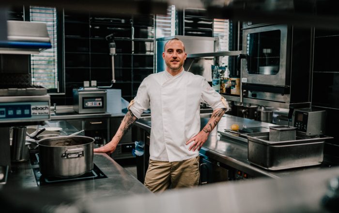 Nicholas Hahn, Porträt