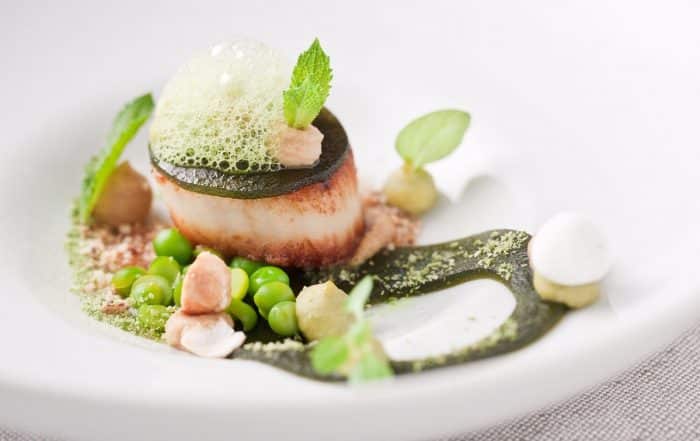 Kiril Kinfelt, Jakobsmuschel - Haselnuss - Erbse - Minze