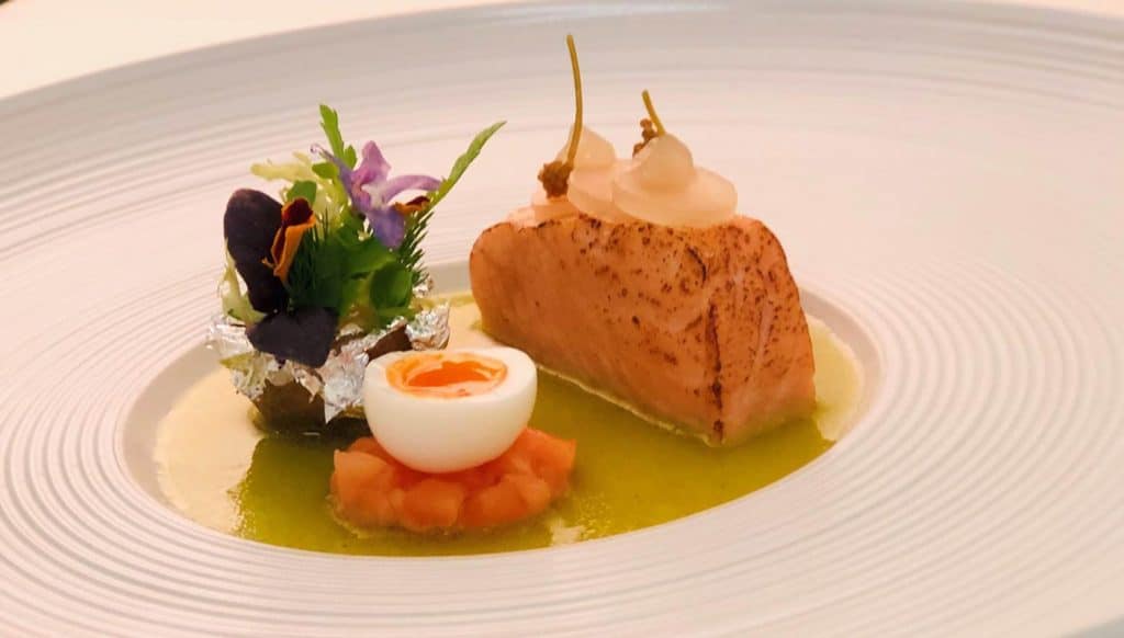 Ora King Lachs - Frankfurter Emulsion - Senfgurke - Folienkartoffel