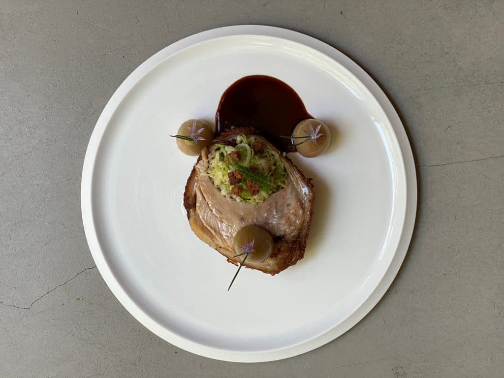 Berliner Eisbein | Spitzkraut | Zwiebel | Schwarzbier