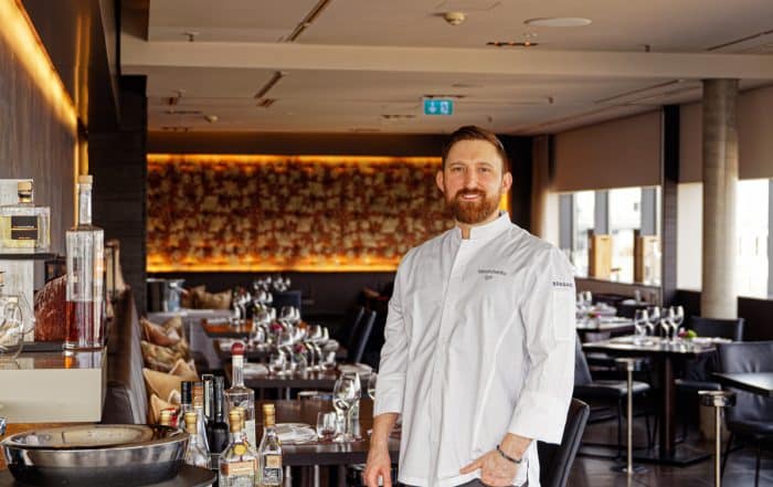 Igor Yakushchenko, Porträt