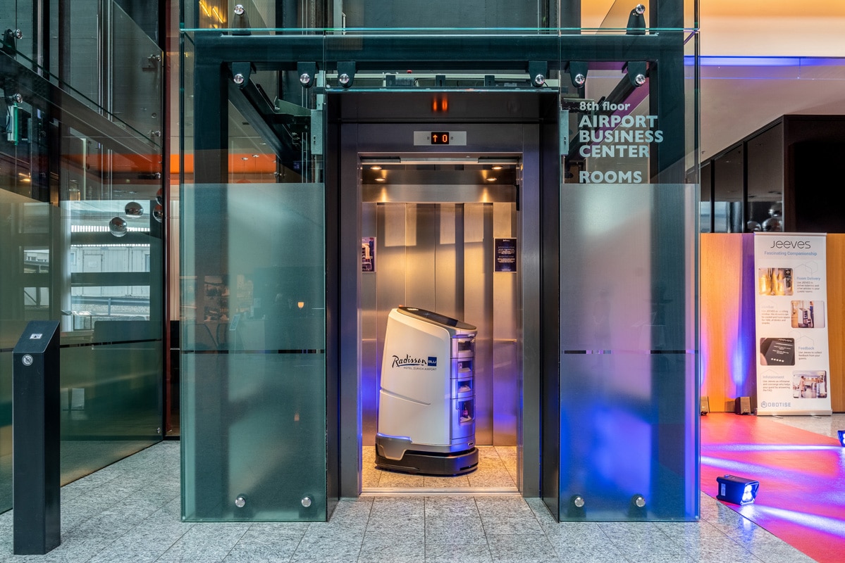 Roboter im Radisson Blu Hotel Zürich Flughafen