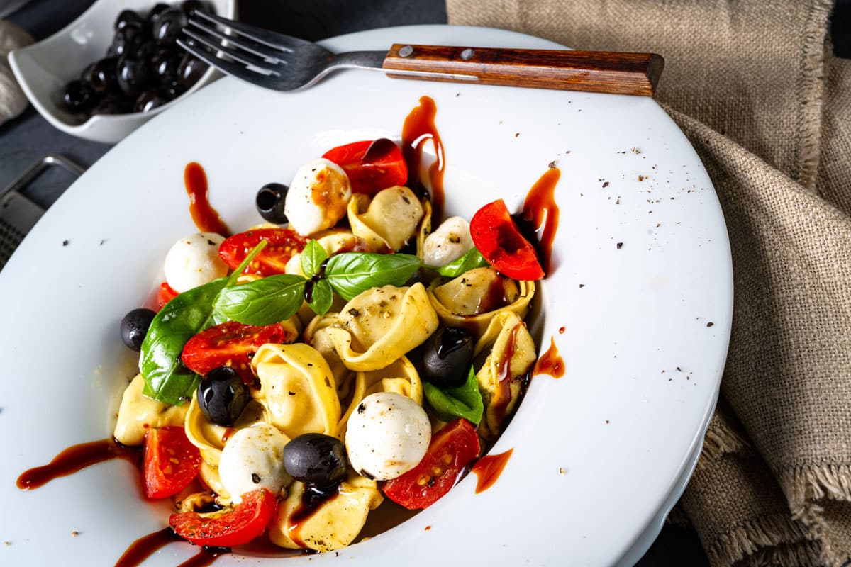 Tortellini-Salat I schnell, fein und mediterran