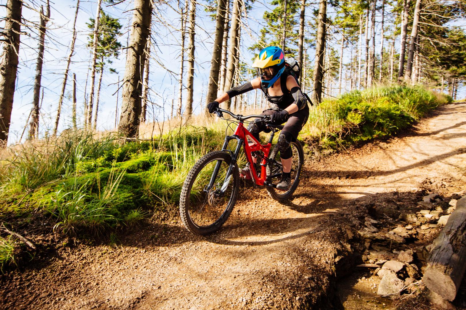 downhill mit dem mountainbike