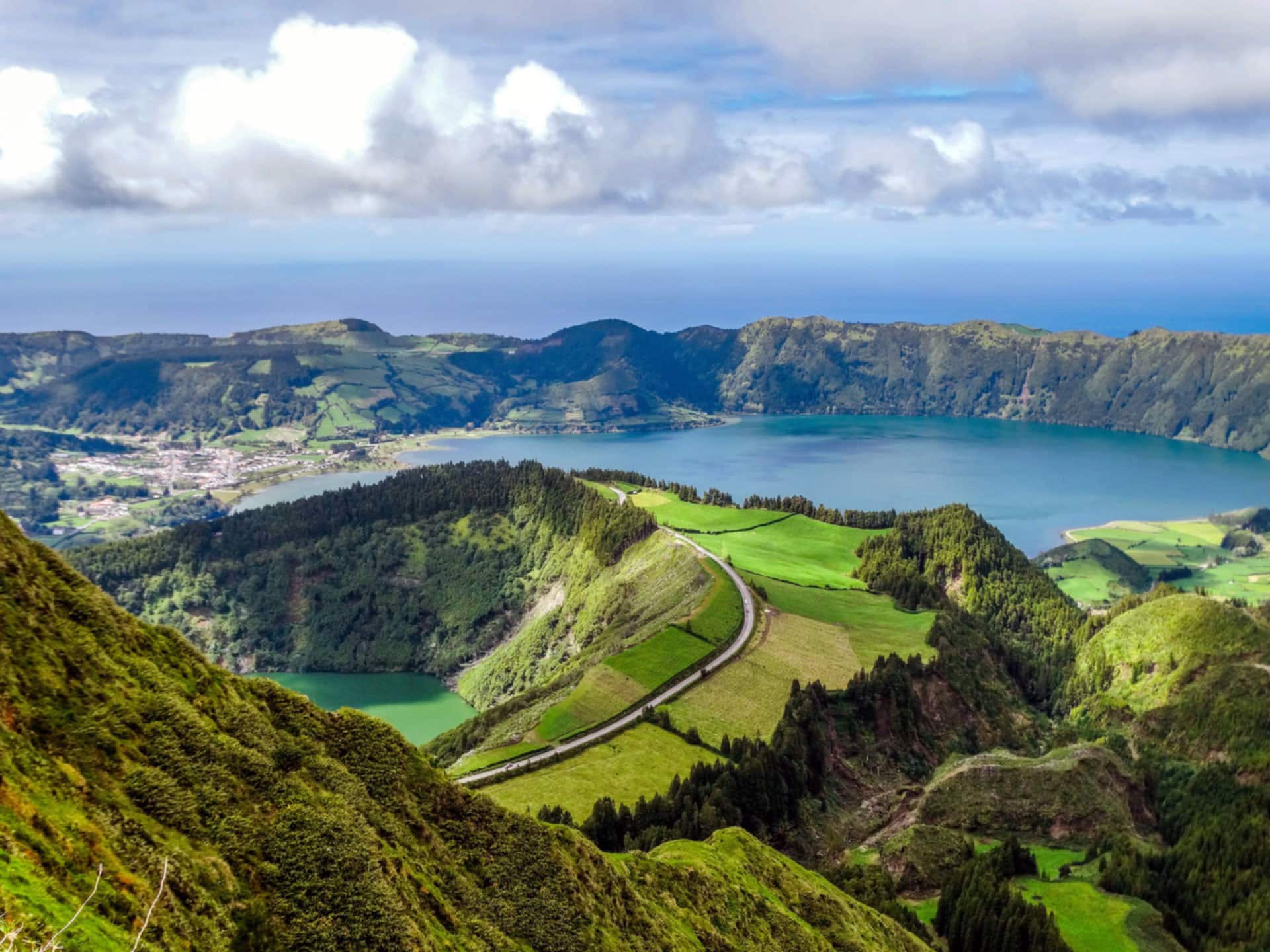 Vulkankratersee auf den Azoren