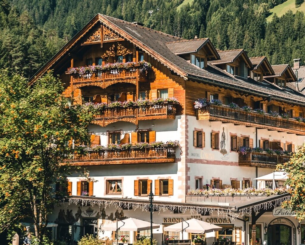 Die Welt der Kristalle erleben im Wellnesshotel Corona