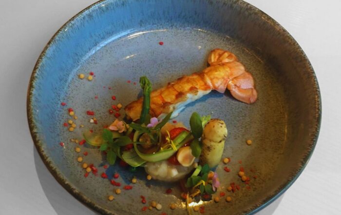 Phillip Schnabel, Foodbild - Spargelsalat mit Erdbeeren & Langostino