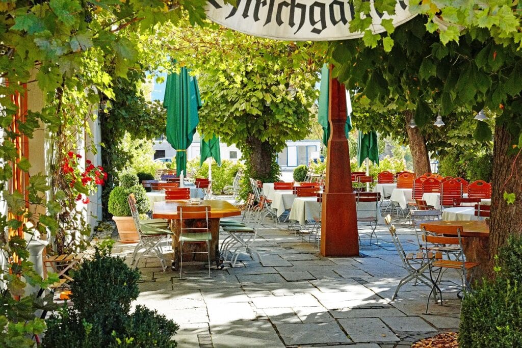 10 schöne Biergärten in Deutschland für laue Sommerabende