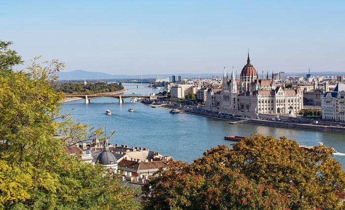 Ungarn Budapest Donau Parlament