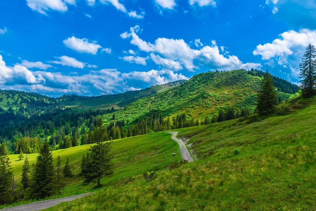 Von Augsburg ins Allgäu auf dem Schwäbisch-Allgäuer Wanderweg