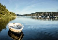 Abendstimmung am Schluchsee mit Booten