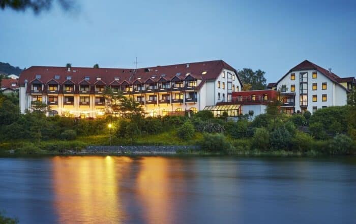 Außenansicht Göbel's Seehotel Diemelsee