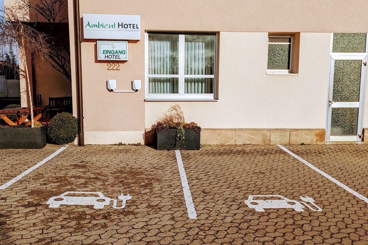 Luxus Hotel Mit Ladestation Bild