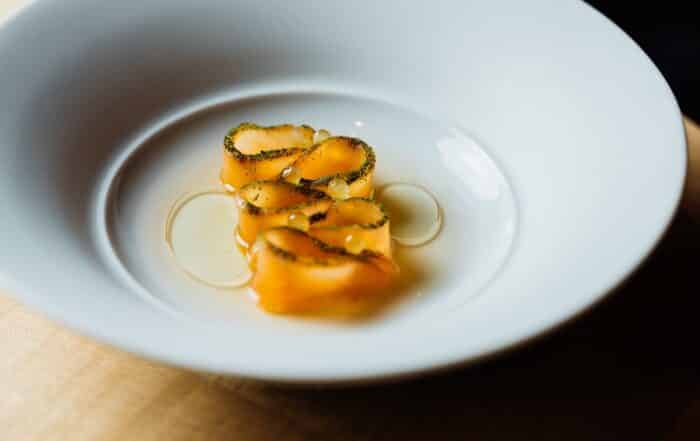 Julian Stieger, Foodbild - geräucherter Saibling mit Rosmarin