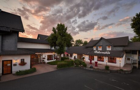 Außenansicht Hotel Pfeffermühle Siegen
