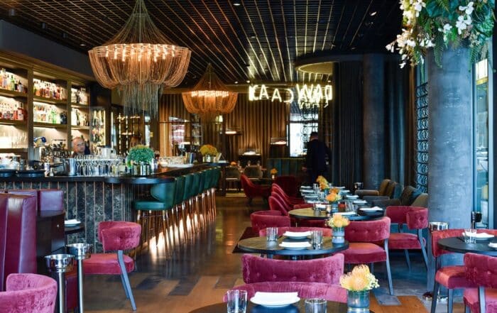 Restaurant WACA München Tische