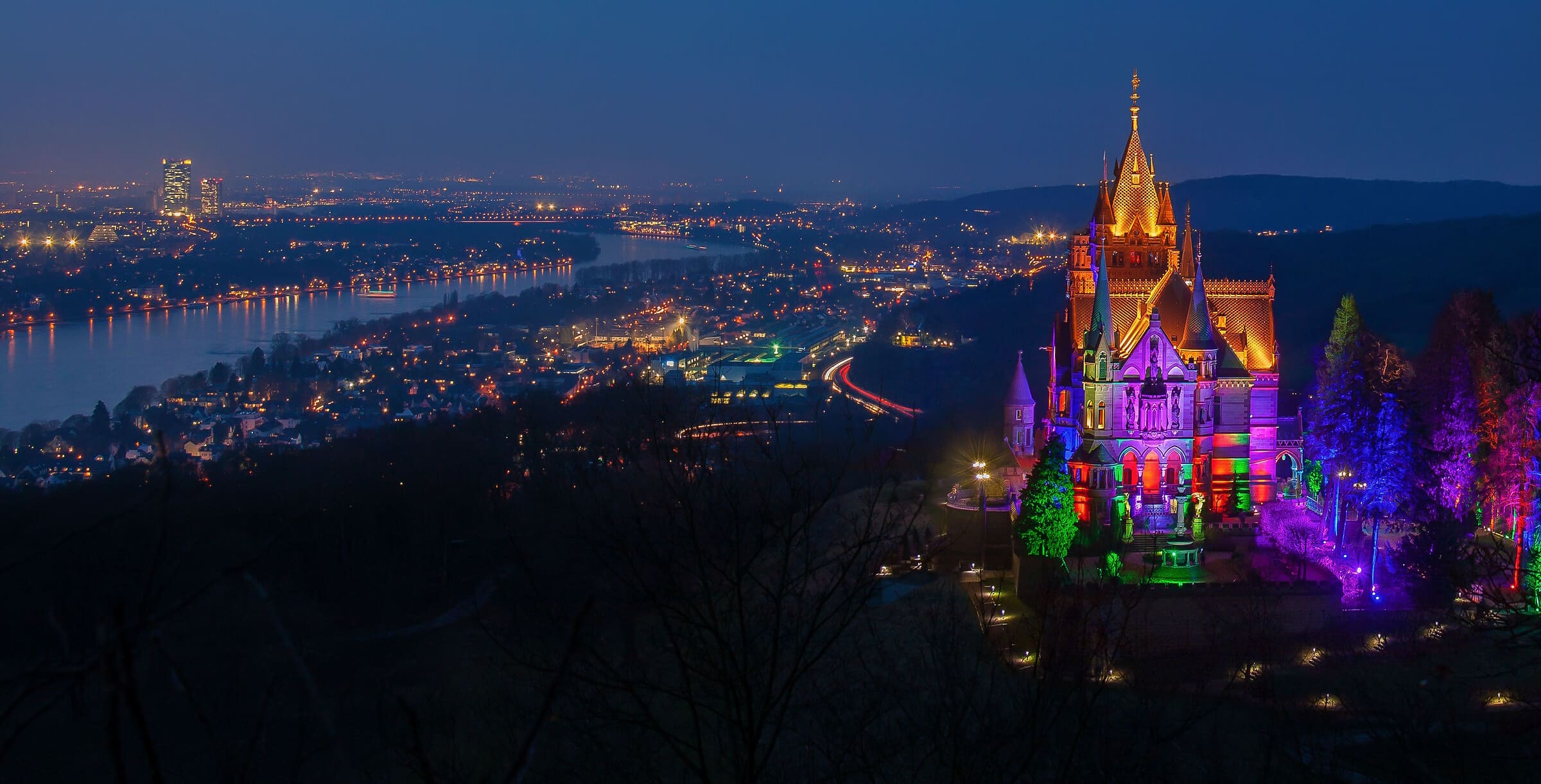  Schloss Drachenburg im Siebengebirge 