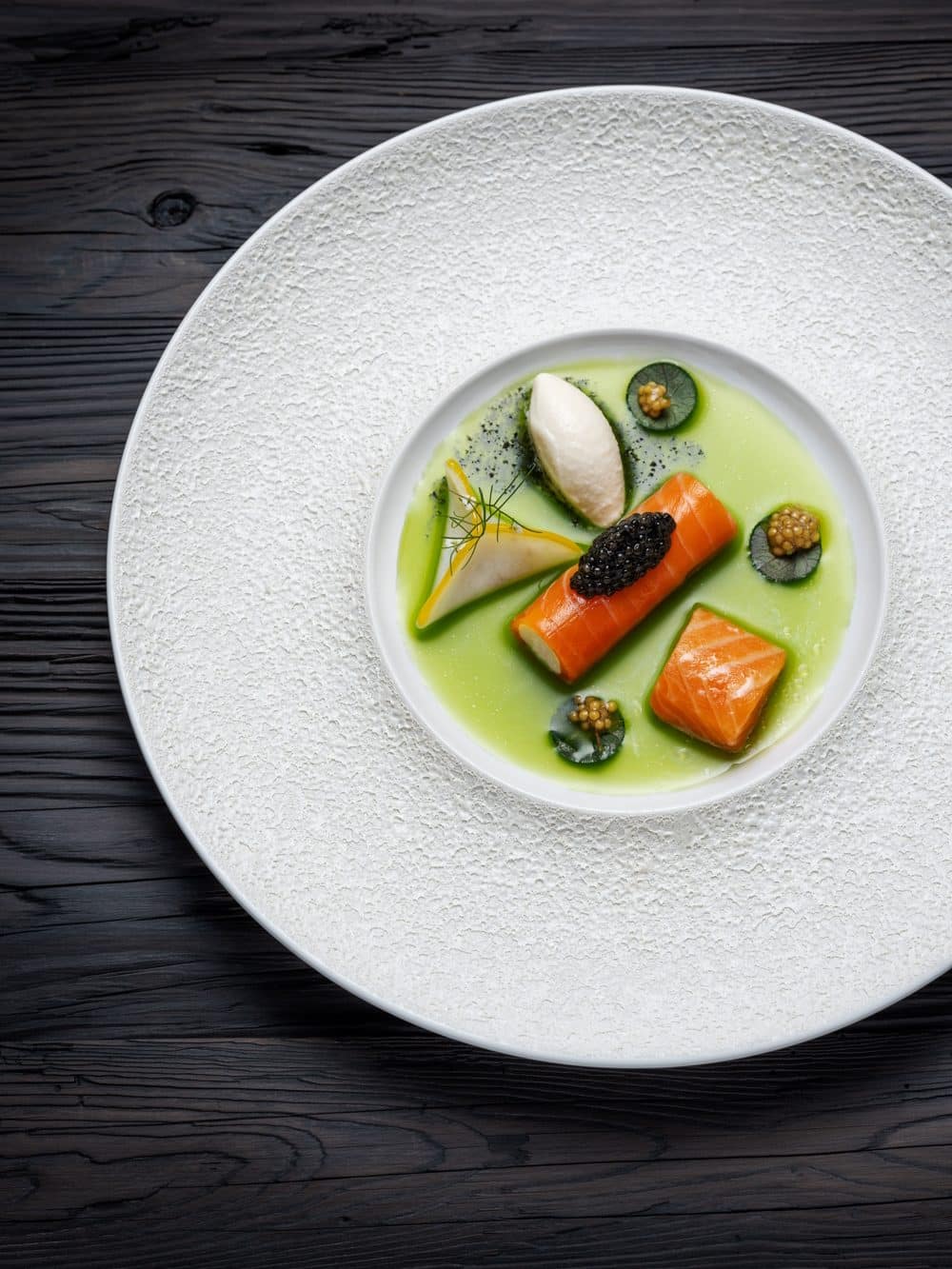 Gourmetrestaurant Schote Foodbild Bergische Forelle neu interpretiert_(c)Ydo Sol