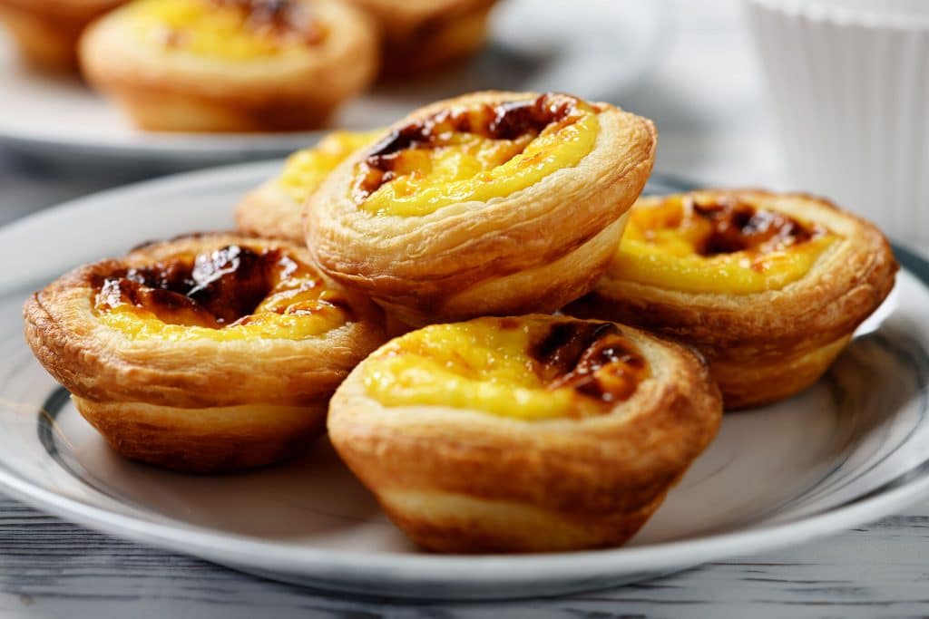Pastéis de Nata Pastéis de Nata - portugiesische Blätterteig-Puddingtörtchen