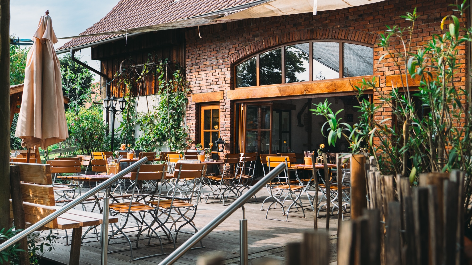 Terrasse der Rädlewirtschaft im Weingut Marte