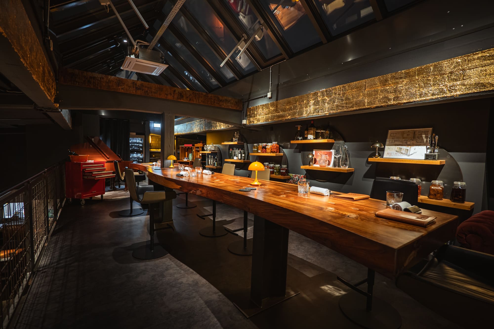 Restaurant 100/200 von Innen