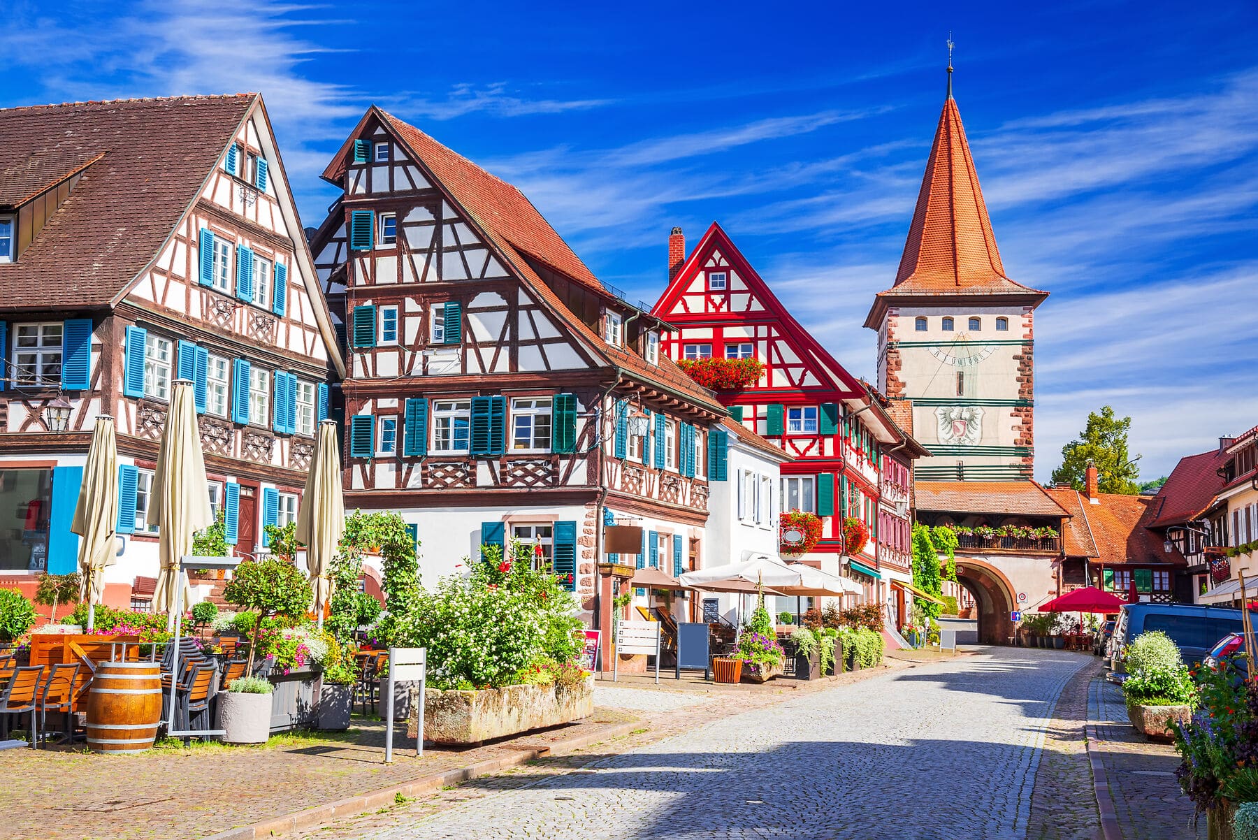 Gengenbach, Germany – Old beautiful town in Schwarzwald (Black Forest) Blick auf Stadttor und Turm in der Altstadt von Gengenbach im Schwarzwald