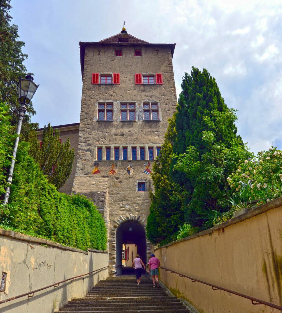 Hofturm in der Altstadt von Chur in der Schweiz