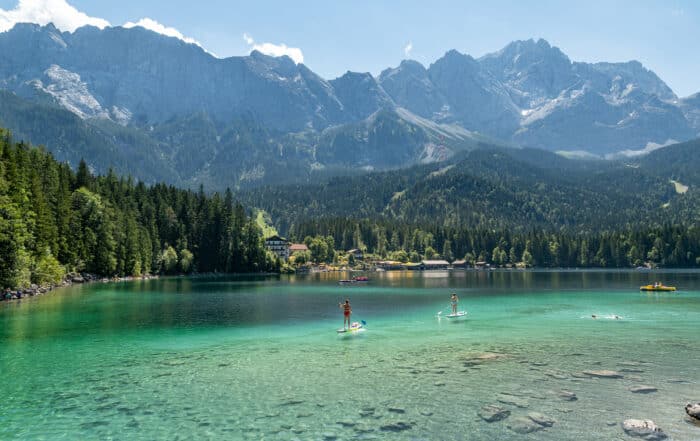 Eibsee im Sommer - deutsche Gebirgslandschaft