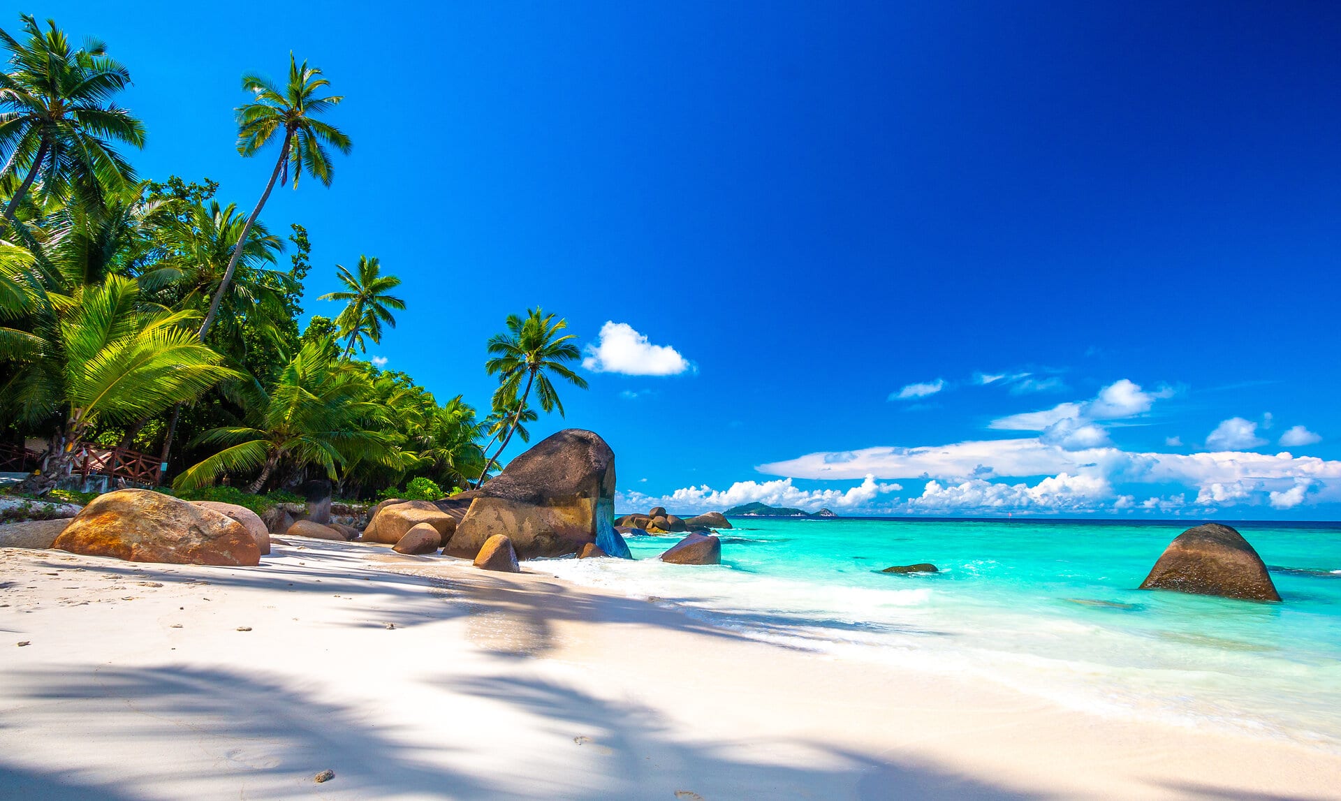 Typical beach in Seychelles with granite rocks
